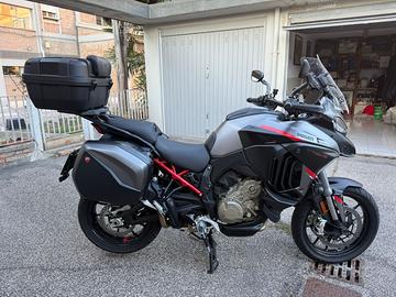 Ducati multistrada v4 Grand Tour 2024