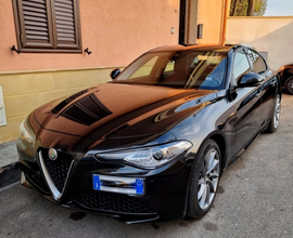 Alfa Romeo Giulia Super 2.2 150 CV AT8