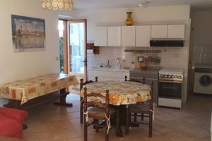 Appartamento piano terra - Quadrelli