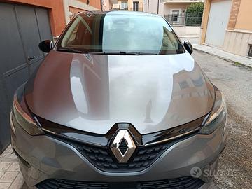 Renault Clio full hybrid