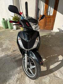 sh 125 2011 già assicurato