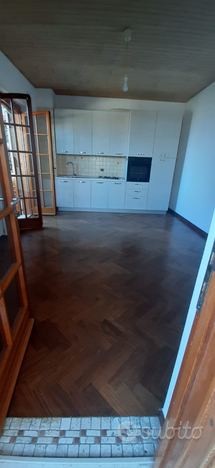 Appartamento in Pe. zona Colli/str. Colle Scorrano