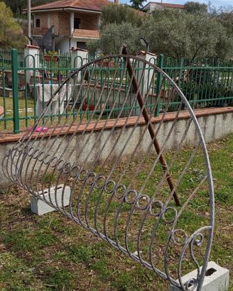 Inferriata per finestra ad arco