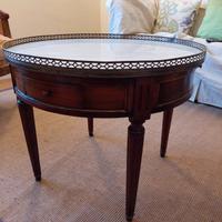 Antico tavolino tondo da salotto Luigi XVI