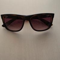 Ray Ban RB4165 Justin 710/13 54

Black Friday