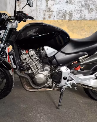 Honda Hornet ( Ricambi )  900 Anno 2002 Completa