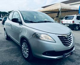 Lancia Ypsilon 1.2 69 CV 5 porte S&S Silver