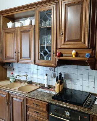 Cucina Scavolini, modello Donna Rosa, ante in Legn