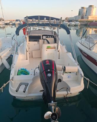Barca kamarina Ficher Man