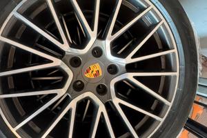 Cerchi 21 Porsche Cayenne RS ORIGINALI + Pirelli