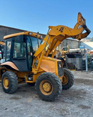 TERNA KOMATSU 2CX