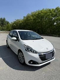 Peugeot 208 1.2 benzina puretech SI NEOPATENTATI
