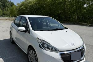 Peugeot 208 1.2 benzina puretech SI NEOPATENTATI