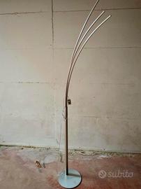 Piantana Lampada Da Terra LED