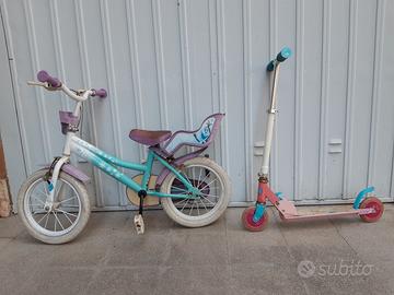 Bicicletta e monopattino e due giocattoli 