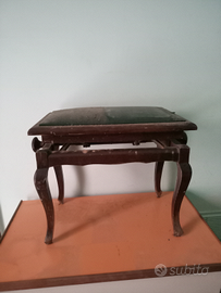 Sgabello per pianoforte