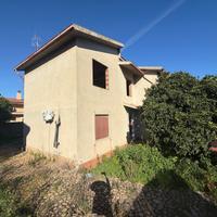 Villa indipendente con ampio giardino