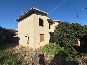 Villa indipendente con ampio giardino