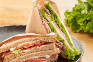 Bar gelateria con laboratorio