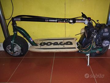 Monopattino a motore