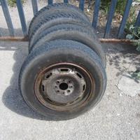 Gomme invernali complete di cerchi  Panda 2012 