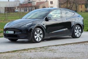 Tesla Model Y RWD - 2024