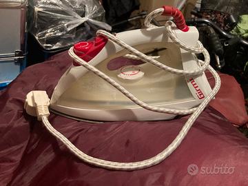 Ferro da stiro a vapore