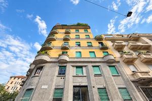 2 LOCALI A MILANO