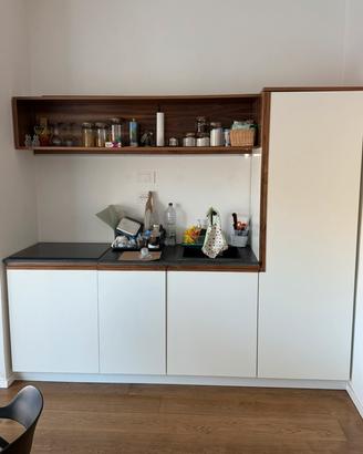Cucina artigianale in noce