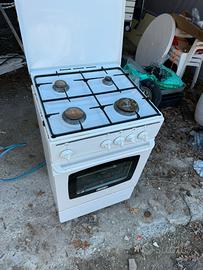 Cucina a gas De Longhi