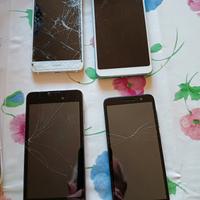 Stock di cellulari per pezzi di ricambio 