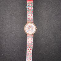 OROLOGIO AVAIA CON CINTURINO IN PELLE COLORATO.