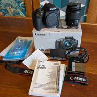 Canon EOS 2000D con obbiettivo EF-S 18-55 IS II