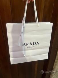 Sacchetto carta shopping Prada  Milano con nastro