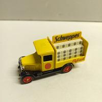 MODELLINO CAMION PUBBLICITARIO SCHWEPPES