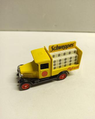 MODELLINO CAMION PUBBLICITARIO SCHWEPPES