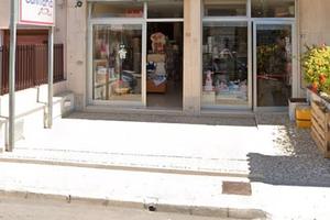 Locale commerciale ristrutturato