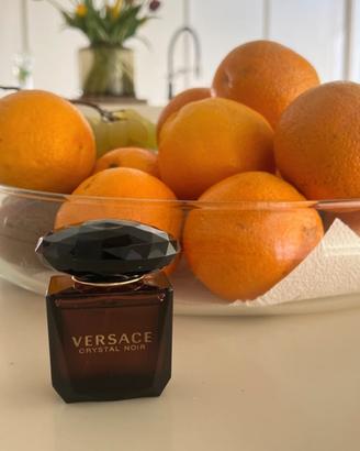 Profumo versace Cristal Noir