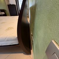 Letto in legno massello marca Napol + materasso