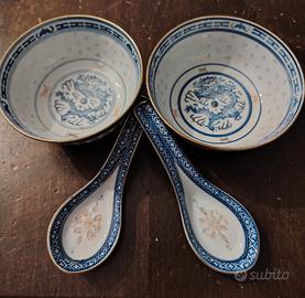 2 Ciotole più 2 cucchiai con "Chicchi di Riso" inc