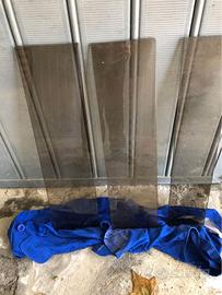 Mensole di vetro molato brunito