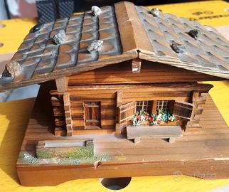 Carillon Chalet Swiss