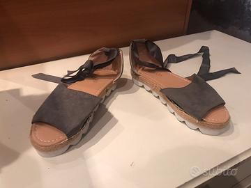 Scarpe basse con zeppa grigie 39