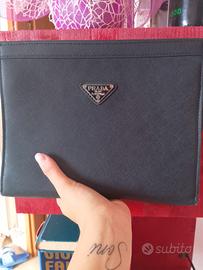 POCHETTE/ BORSA A MANO