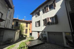 Casa indipendente di 156 m² con 4 locali a Galbiat