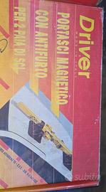 Portasci magnetico universale x 2 paia di sci