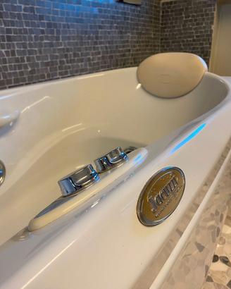 Vasca idromassaggio Jacuzzi Janus 2 posti