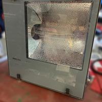 Faro Philips Tempo 3 RVP351 HPI-T 400W IP65