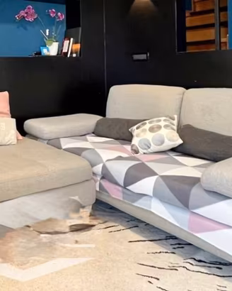 Divano con pouf