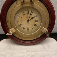 OROLOGIO OBLÓ DA PARETE IN OTTONE E LEGNO